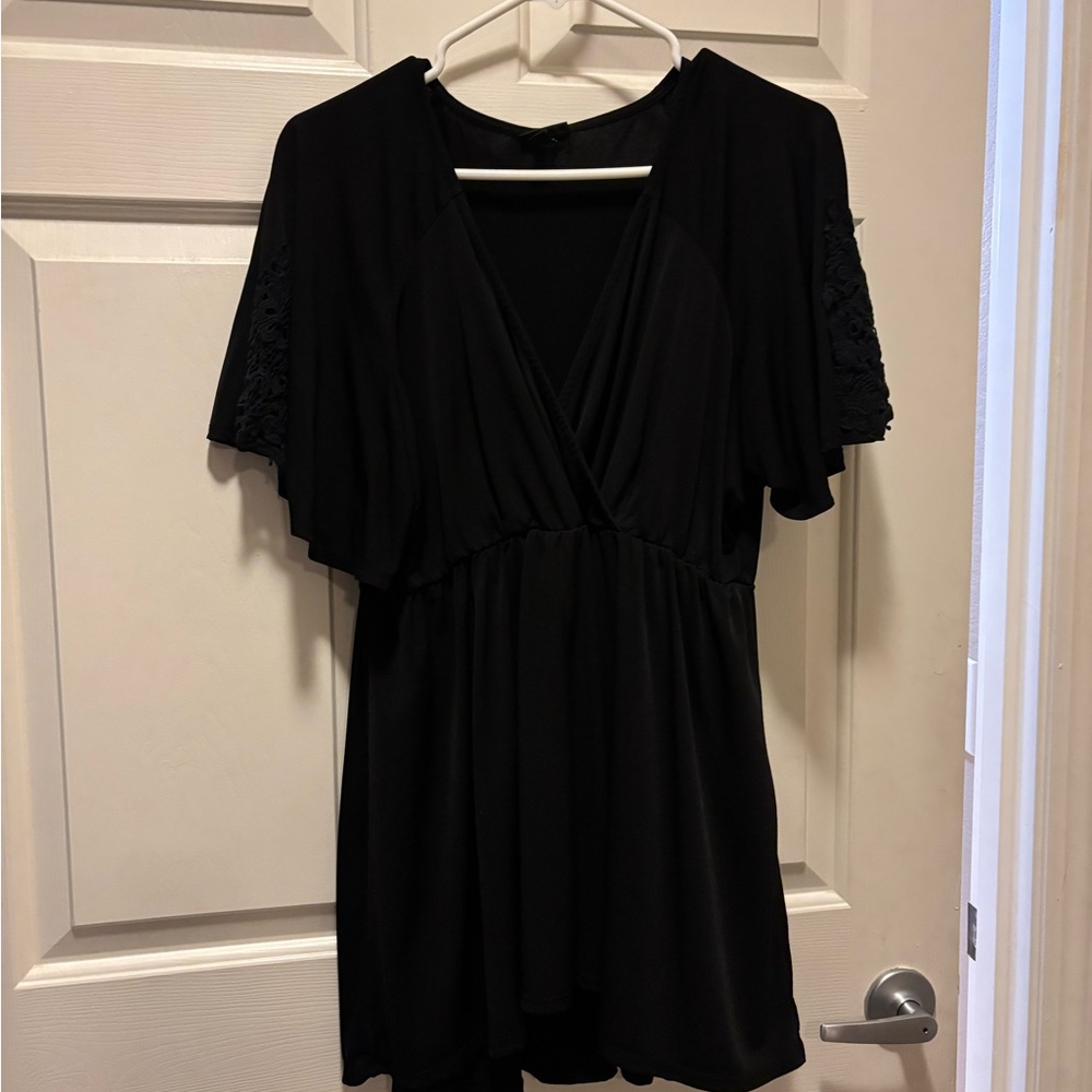 Torrid Black V-Neck blouse with Lace Sleeves